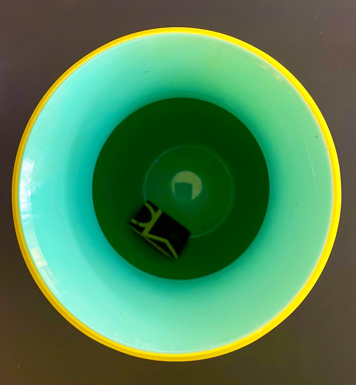 JARRÓN XL MODELO CINA EN CRISTAL DE MURANO AMARILLO