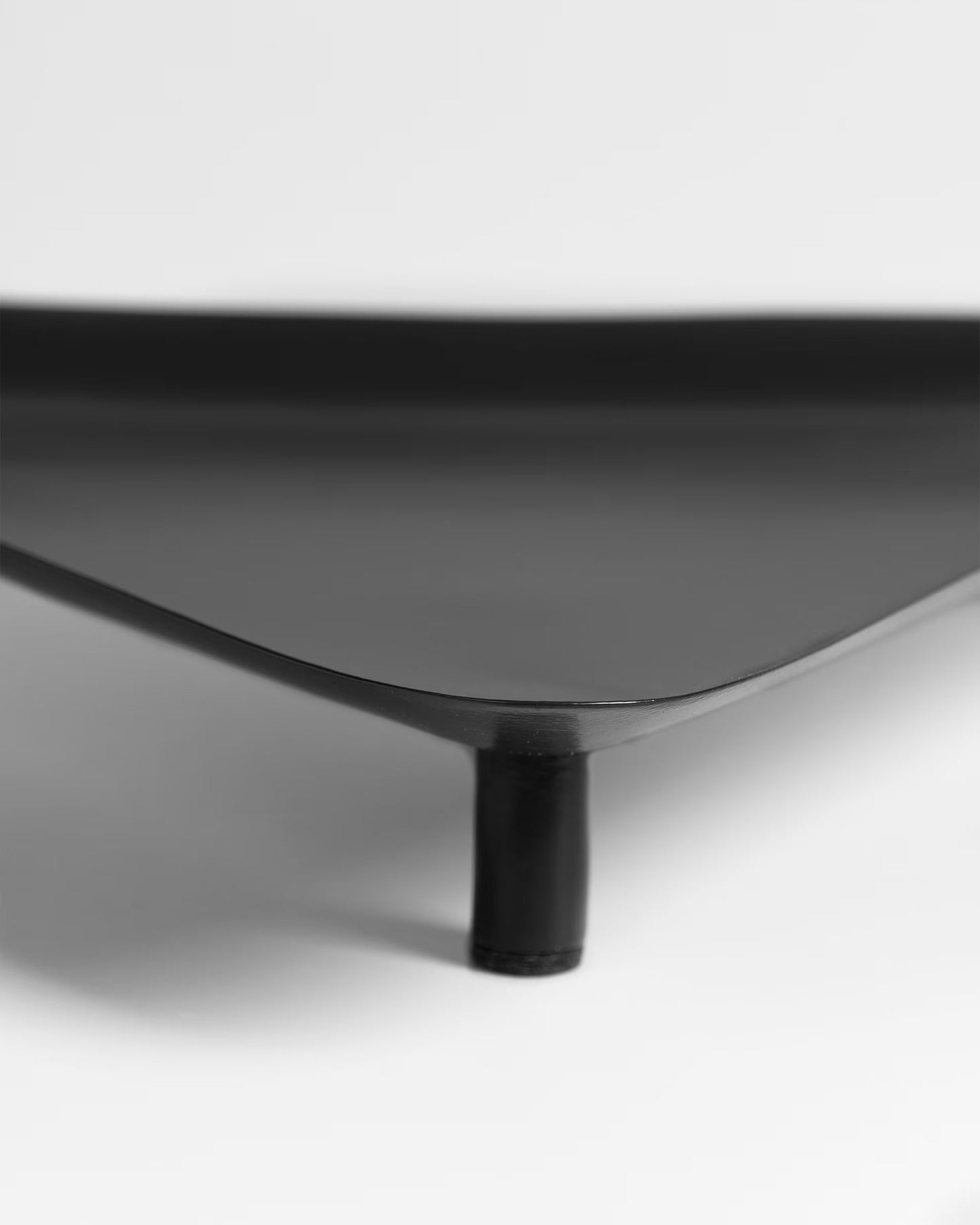 BANDEJA SAFFI METAL NEGRA