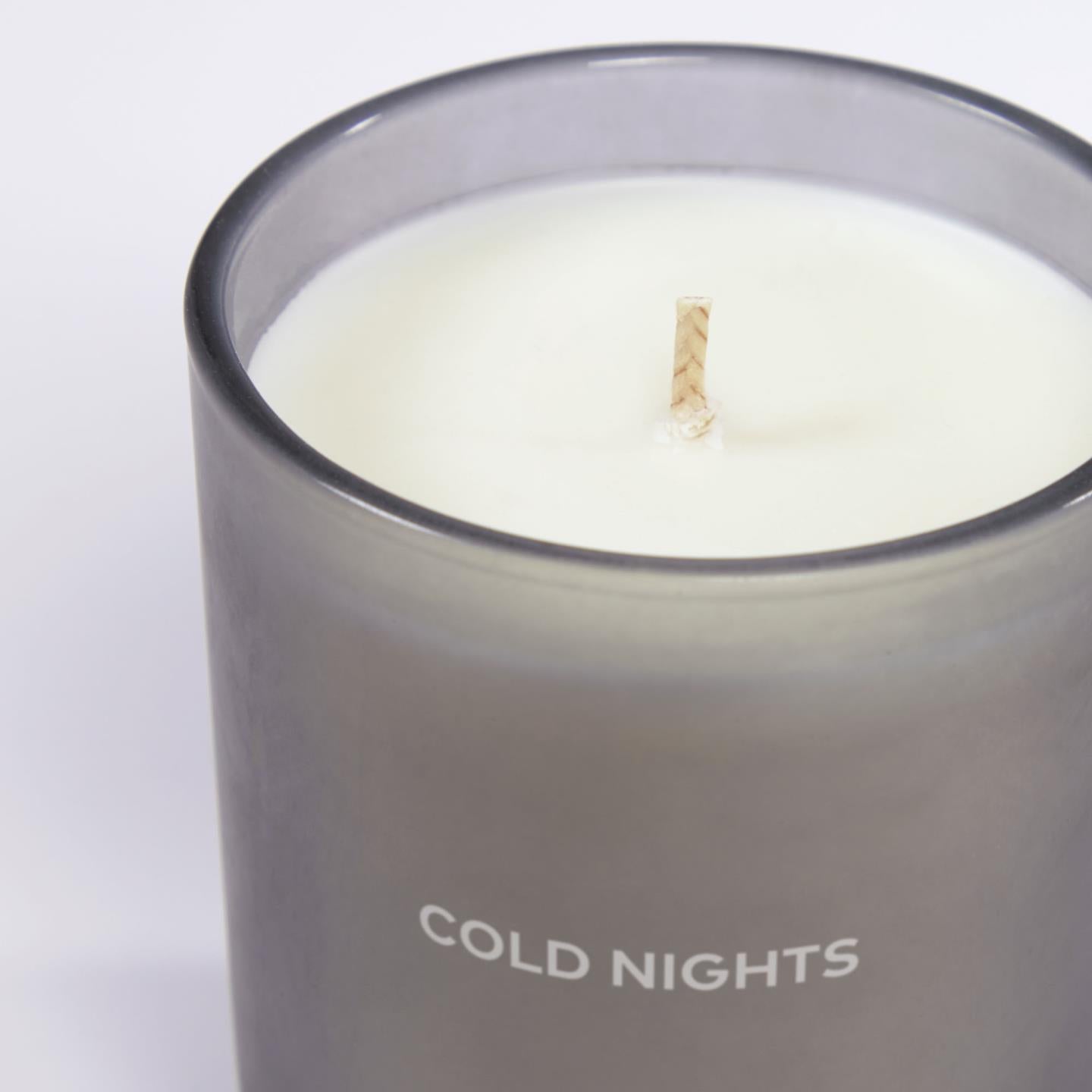 VELA AROMÁTICA "COLD NIGHTS" 180GR.