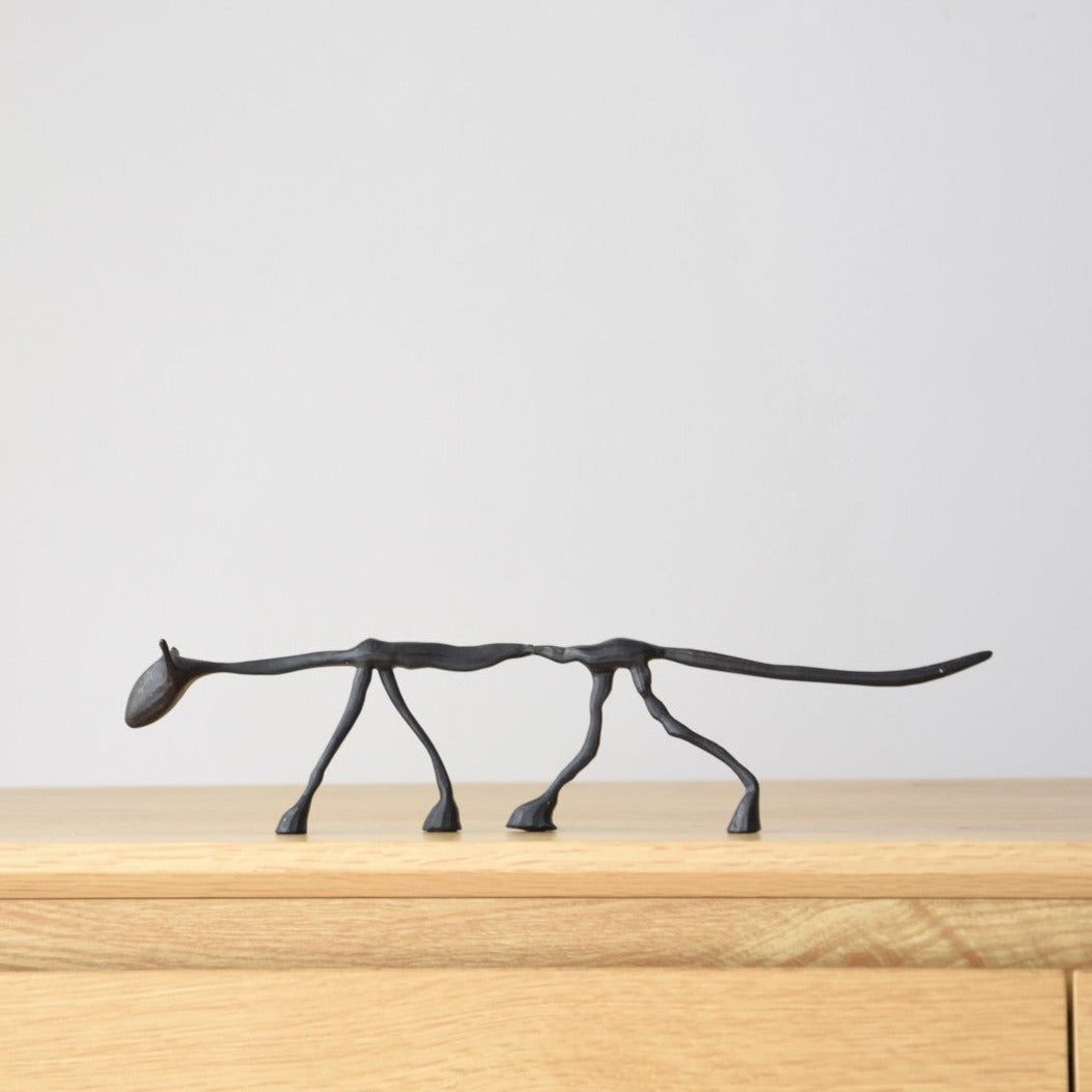 ESCULTURA CAN METAL