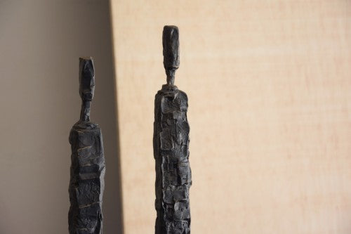 ESCULTURA HOMBRE METAL BASE MARMOL. PEQ