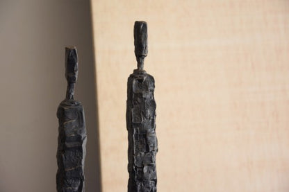 ESCULTURA HOMBRE METAL BASE MARMOL. PEQ