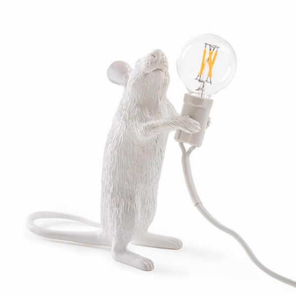 MOUSE EN PIE BLANCO