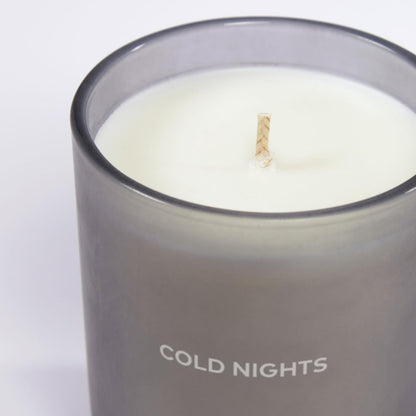 VELA AROMÁTICA "COLD NIGHTS" 180GR.